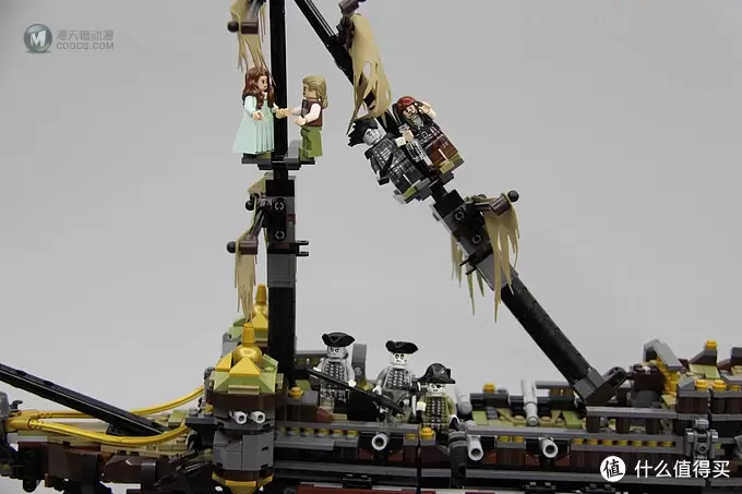 天地一沙鸥：乐高加勒比海盗之沉默的玛丽号（LEGO71042）