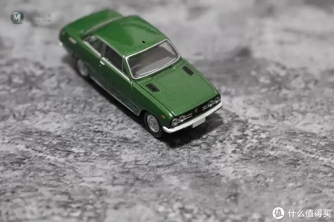 TOMICA 多美卡 TLV 五十铃·Bellett 1800 GT开箱晒单