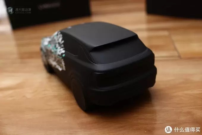 来晒晒我有奖征文的奖品，领克汽车模型及签名相框