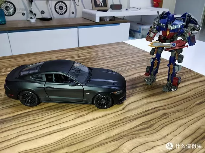 而立之年，喜提Dream Car—美驰图 15款黑色福特野马 汽车模型开箱