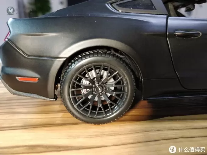 而立之年，喜提Dream Car—美驰图 15款黑色福特野马 汽车模型开箱