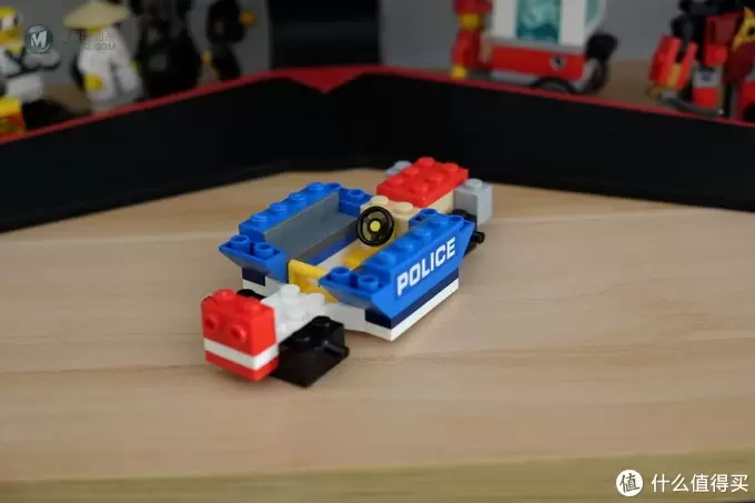 城市中不可或缺的一部分——LEGO 乐高 城市系列 60239 巡逻警车