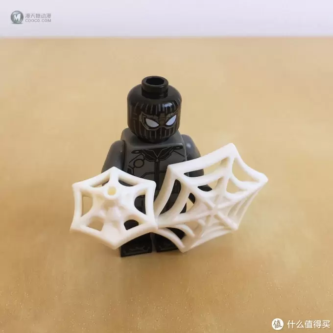 玩具测评丨LEGO乐高76128《蜘蛛侠：英雄远征》大战熔岩人