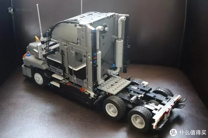 LEGO 42078 Mack Anthem 这是一台特别占地方的卡车