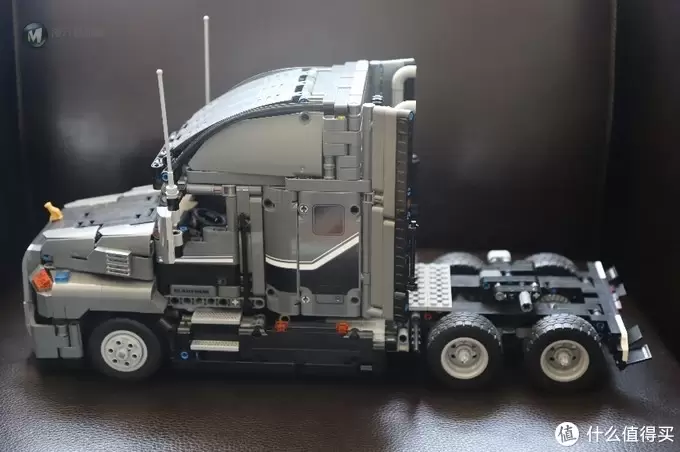 LEGO 42078 Mack Anthem 这是一台特别占地方的卡车