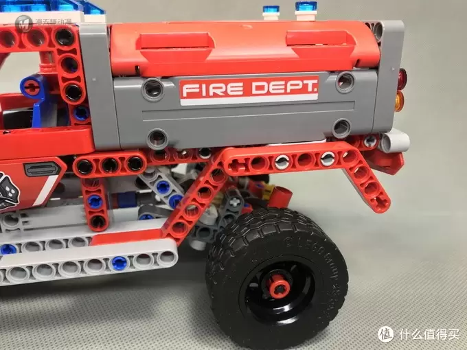 LEGO 乐高机械组 Technic 42075 紧急救援车