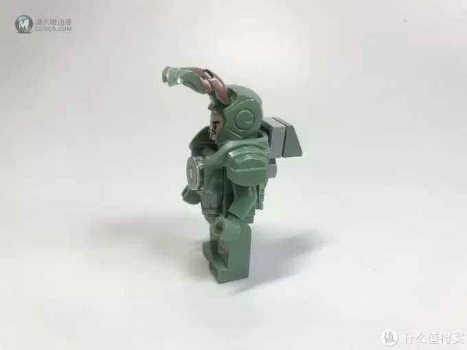 乐高 漫威超级英雄系列 76048钢铁骷髅进攻潜水艇