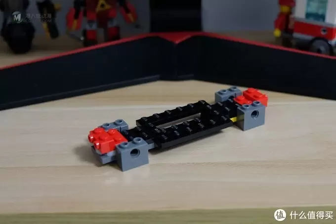 肌肉车的速度与激情——LEGO 乐高 超级赛车系列 2018道奇挑战者 SRT DEMON VS 1970道奇战马 R/...