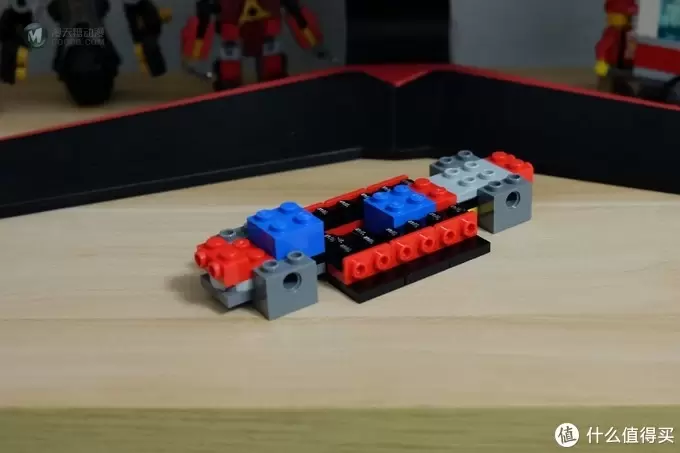 肌肉车的速度与激情——LEGO 乐高 超级赛车系列 2018道奇挑战者 SRT DEMON VS 1970道奇战马 R/...