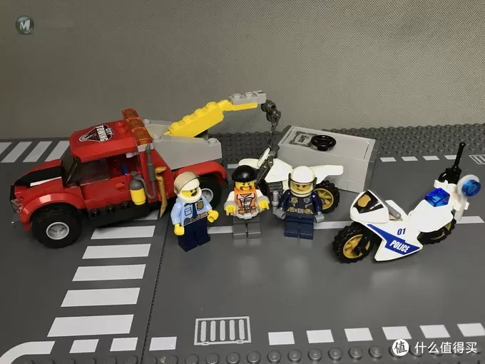 LEGO 乐高 City 城市系列 60137 追踪重型拖车