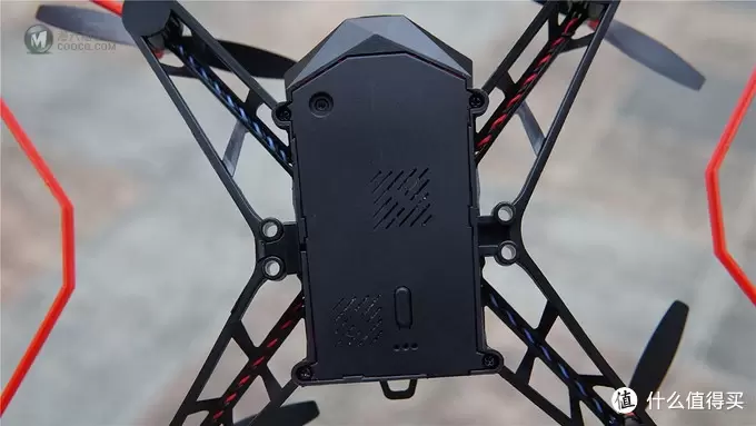 玩乐中锻炼专注力，UDrone意念无人机体验！