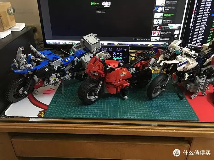 双鹰C51024 赛道摩托车 即使35的肉包我也想说不太值