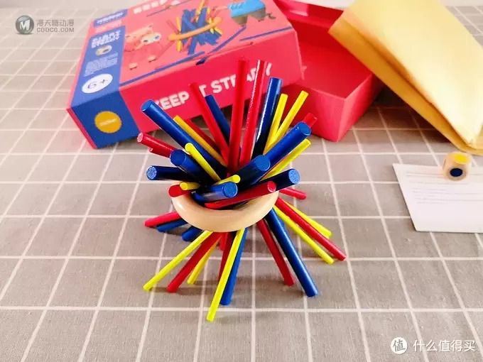 一个圆环几根木棍，就能锻炼孩子的专注力！