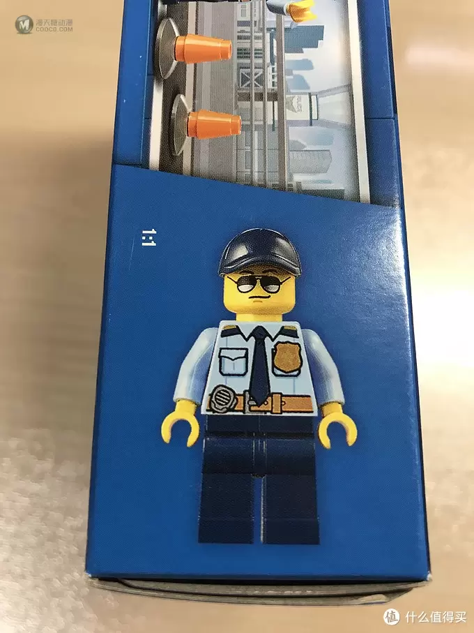 羞涩的第一次 历史课戴表玩积木首回：乐高LEGO 城市组系列60239 警察巡逻车