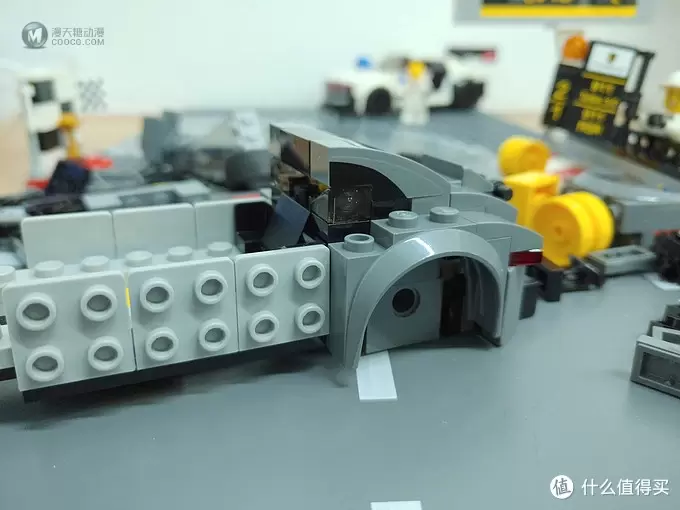 目前唯一一辆乐高AMG跑车——LEGO 乐高 超级赛车系列 75877 梅赛德斯AMG GT3