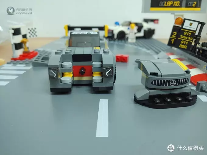 目前唯一一辆乐高AMG跑车——LEGO 乐高 超级赛车系列 75877 梅赛德斯AMG GT3