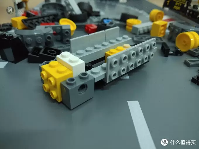 目前唯一一辆乐高AMG跑车——LEGO 乐高 超级赛车系列 75877 梅赛德斯AMG GT3