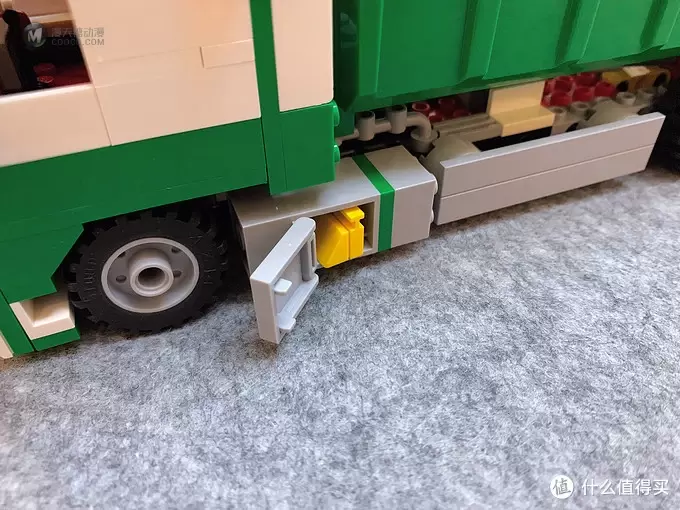 LEGO 7998 重型牵引车