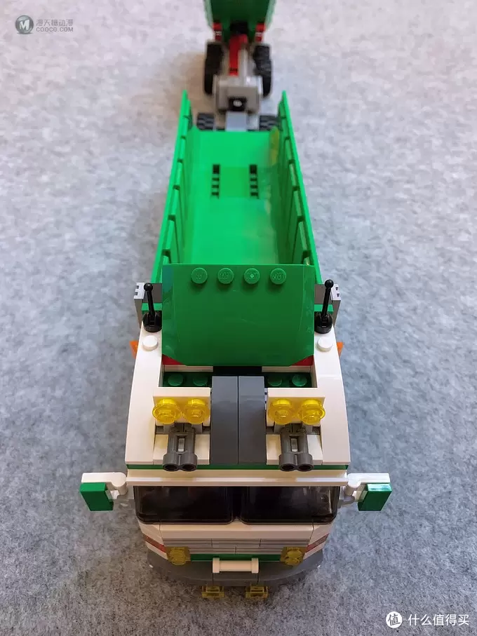 LEGO 7998 重型牵引车