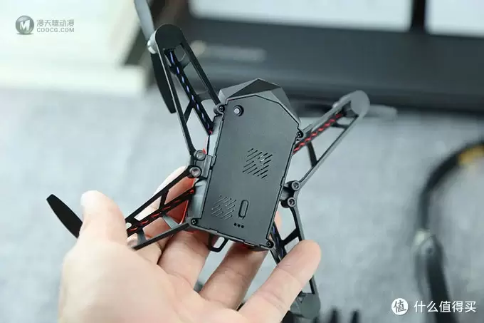 UDrone意念无人机：意念控制已从电影来到现实
