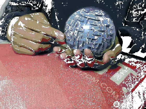 培养小朋友专注力和空间感的益智玩具：MAZONE百变迷踪球
