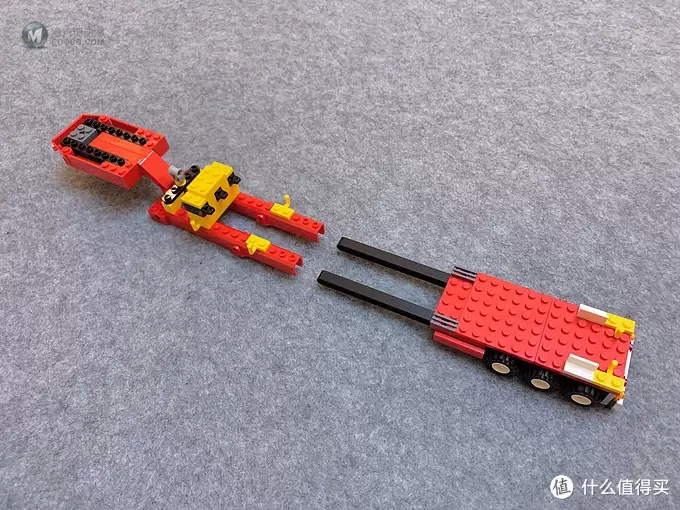 LEGO 7747 风力发电机运输车