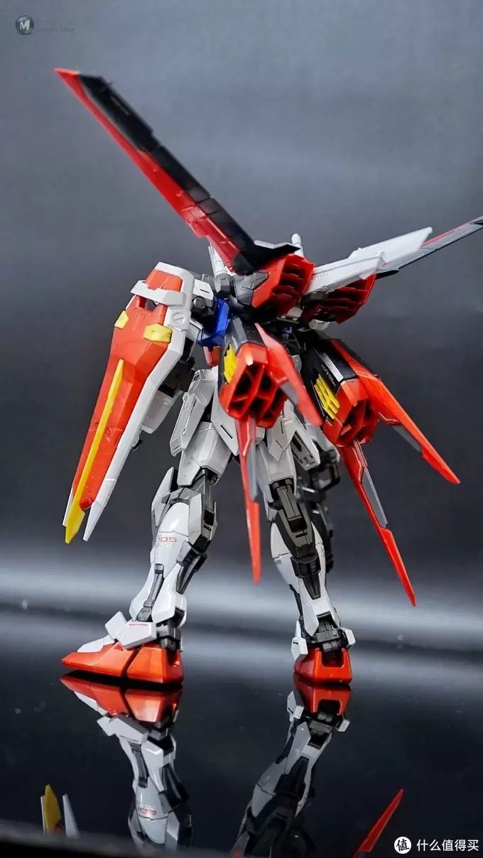 万代半个亲儿子——GAT-105 Strike Gundam