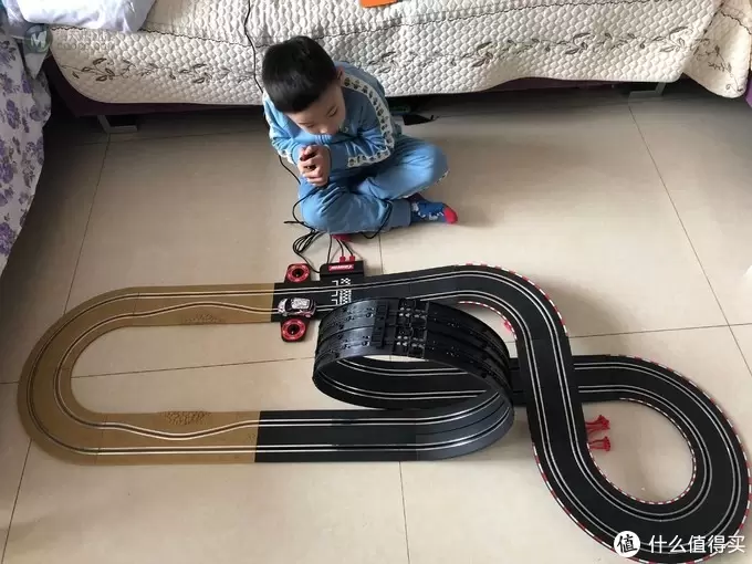 男孩都有一个赛车梦