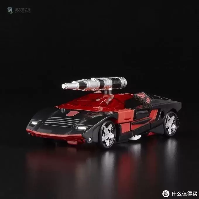 围城系列闹翻天、G2横炮、劲舞、绿光先行实物图；52TOYS变形钢铁侠