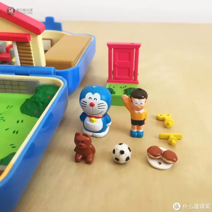 玩具测评丨TOMY哆啦a梦场景提盒大雄家