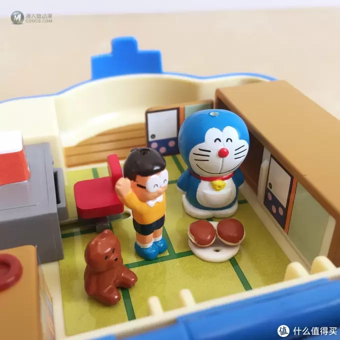 玩具测评丨TOMY哆啦a梦场景提盒大雄家