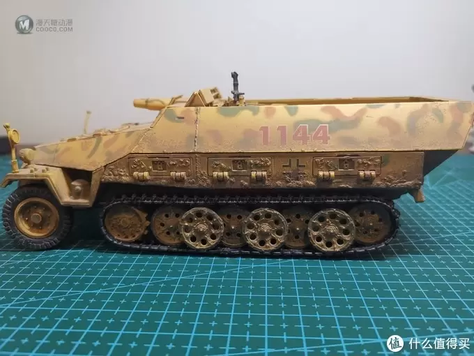 FOV 1:32 Sd.kfz. 251/9 半履带装甲车