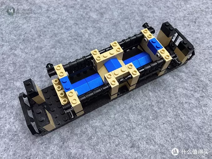 LEGO 10013 敞篷货车车厢和10017 底卸式车厢