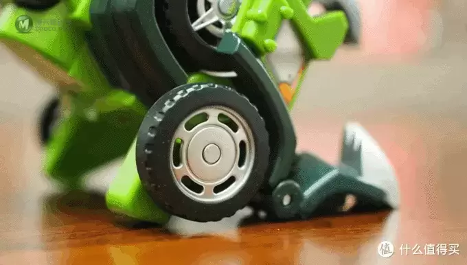 伟易达/VTech变形恐龙机器人开箱展示