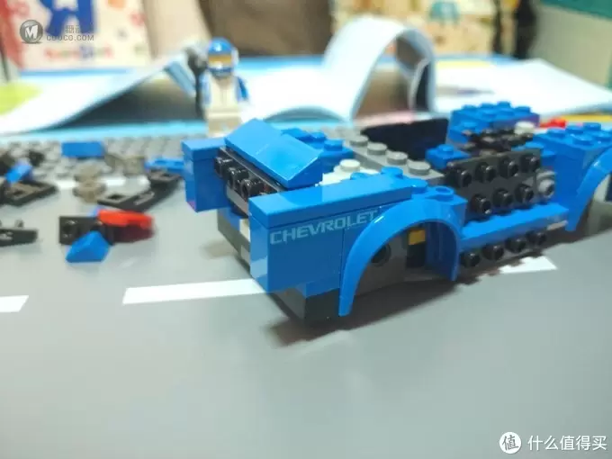 新零件，新玩法——LEGO 乐高 超级赛车系列 75891 雪佛兰科迈罗ZL1赛车 开箱