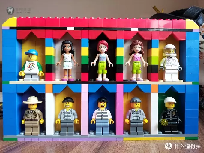 晒一晒我的LEGO 乐高 迷你人仔小展柜