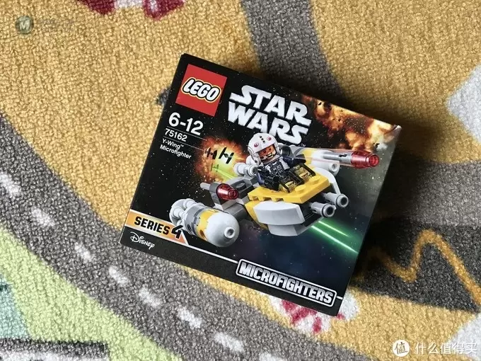 乐高这个大坑 篇三十二：#晒单大赛#LEGO 乐高 Star Wars 75162 Y-翼迷你战机