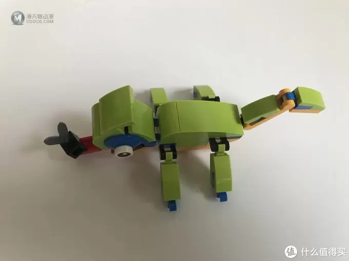 双11买了就要晒-乐高篇 篇四：#晒单大赛#LEGO 乐高 30477 Chameleon 七彩变色龙