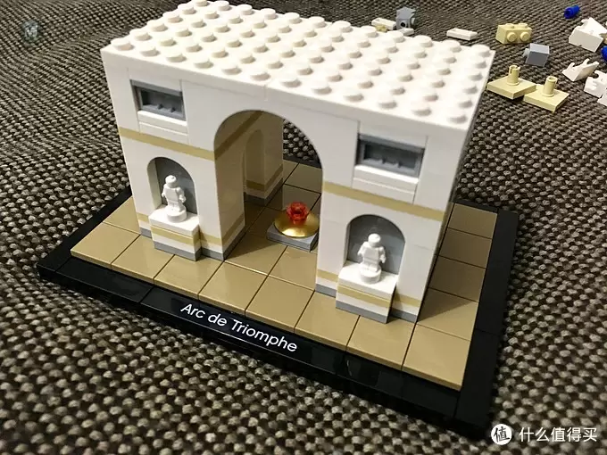 我的LEGO建筑系列 篇十二：21036 Arc De Triomphe 凯旋门