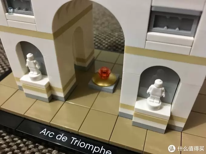 我的LEGO建筑系列 篇十二：21036 Arc De Triomphe 凯旋门