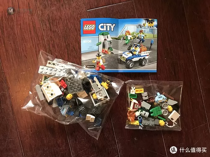 乐高这个大坑 篇二十七：LEGO 60136 警察局入门套装