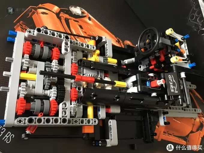 我的LEGO科技系列 篇一：买得起的保时捷 — 42056 Porsche 911 GT3