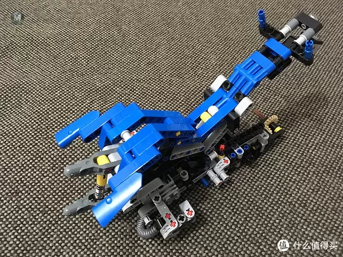 我的LEGO科技系列 篇二：买得起的宝马摩托 — BMW 宝马 42063 R1200 GS 摩托车