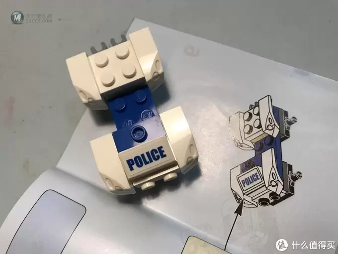 乐高这个大坑 篇二十五：警察抓小偷！LEGO 乐高 60135 沙滩逮捕车