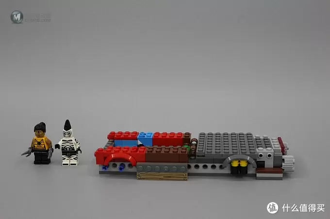 不惑大叔的legogo 篇十：首测—LEGO70907杀手鳄鱼和巨轮卡车