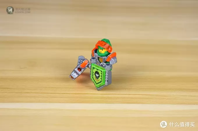 LEGO 乐高 Nexo Knights 篇十二：70349  雷电女巫的机关监狱战车 开箱