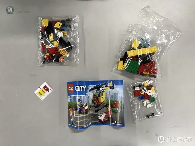 乐高这个大坑 篇十九：小SET大乐趣！LEGO 60100 机场入门套装