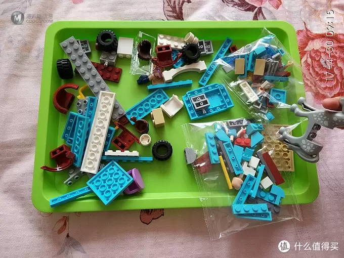 小女孩的第一个好朋友set——LEGO 乐高 41125 心湖城小马移动医疗车