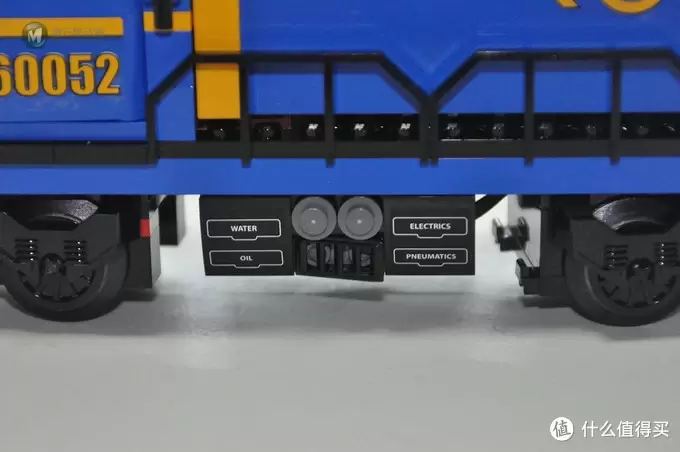 单反毁一生，LEGO穷三代 篇八十三：LEGO 乐高 60052 城市系列 遥控货运火车