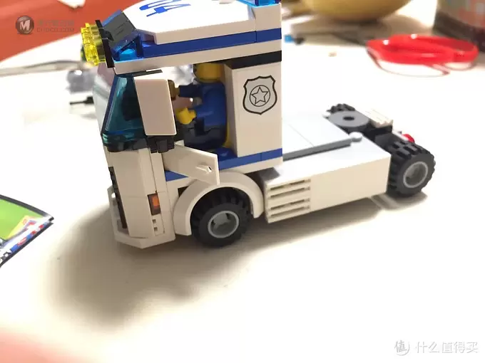 Big的lego：永恒的玩乐话题警察抓小偷—60044